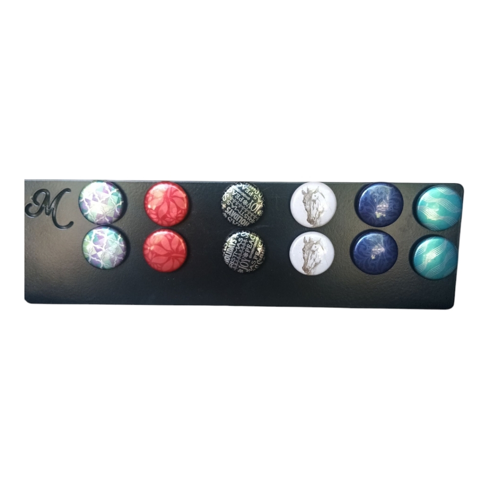 NWOT Magnability Button Inserts